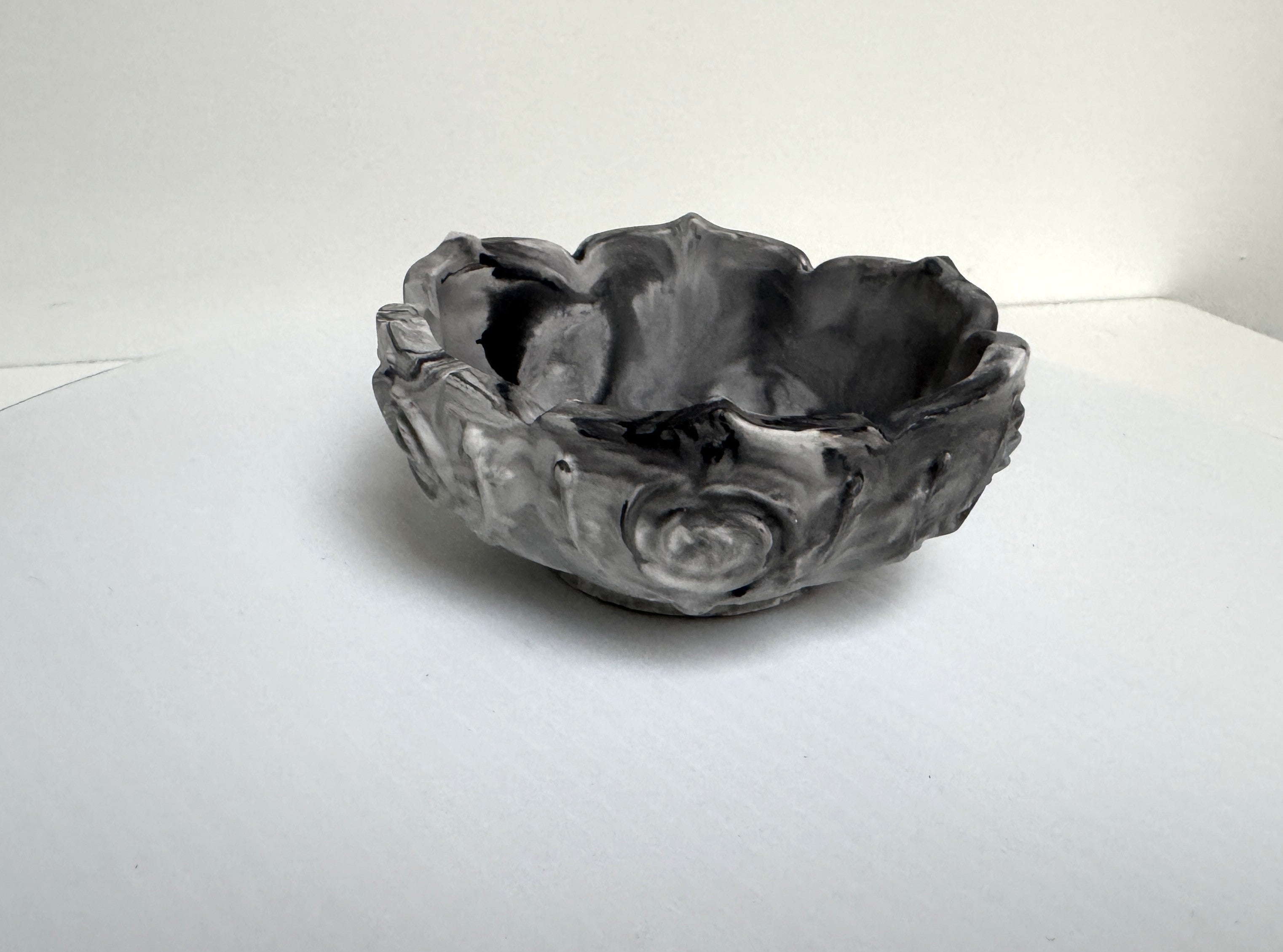 Lotus Bowl (L)