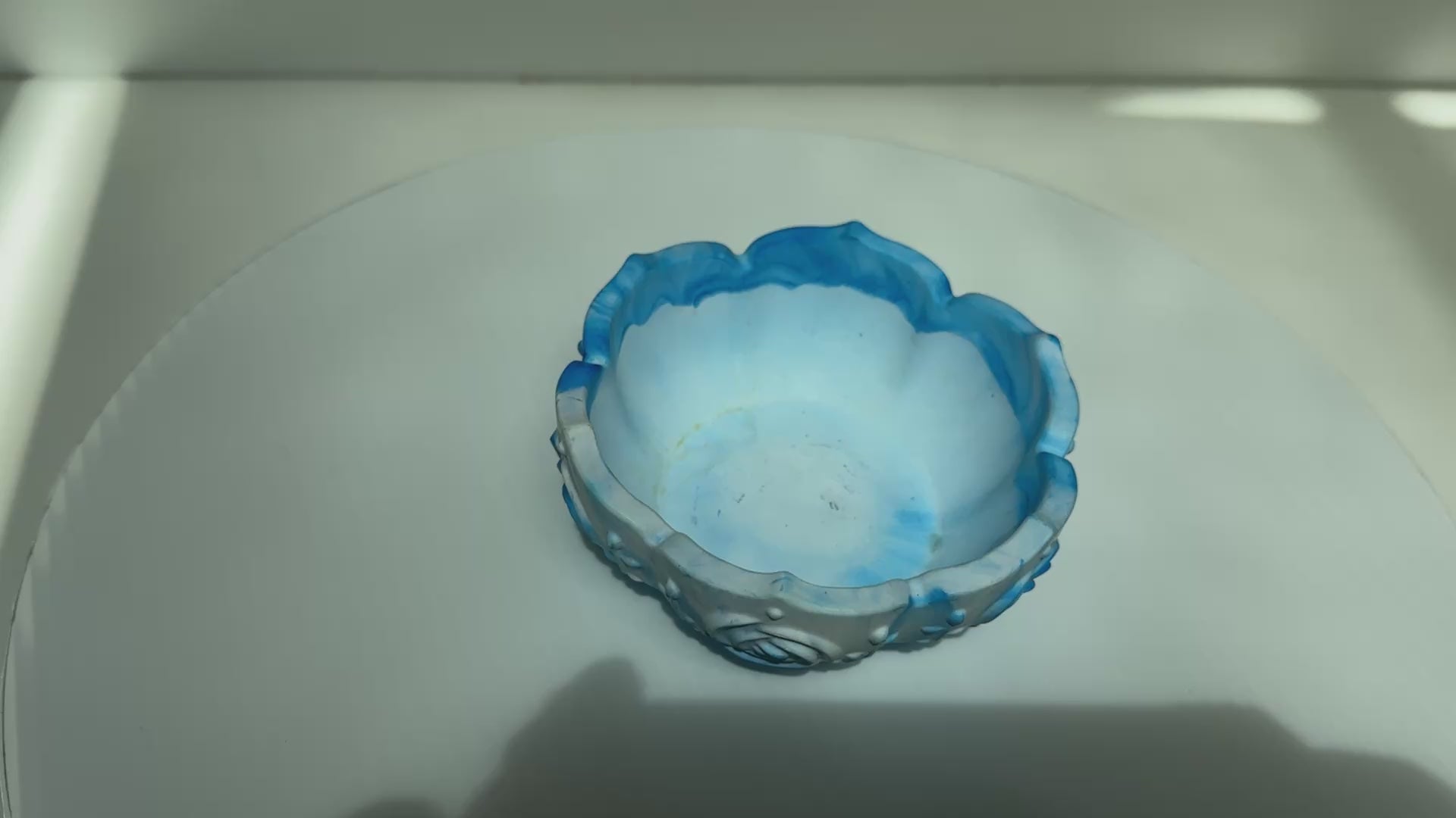 Lotus Bowl (L)